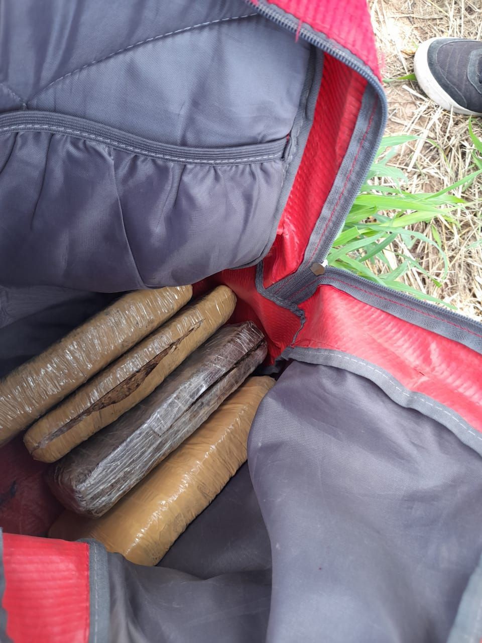 J. J. Castelli: Atrapan a un joven de 23 años transportando 4 panes de Marihuana