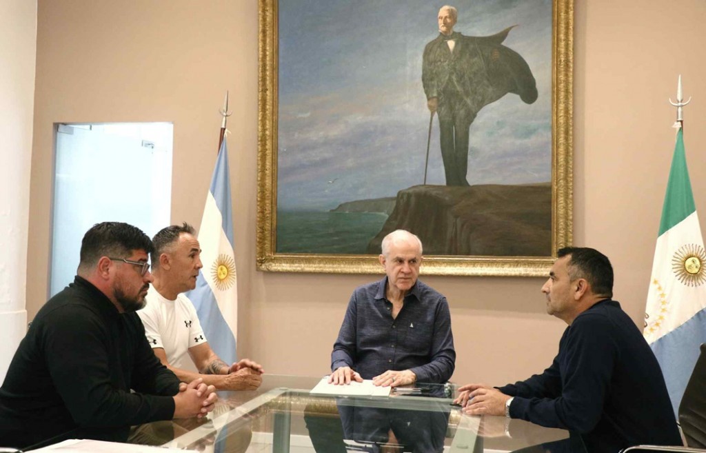 EL MUNICIPIO Y LA PROVINCIA FIRMARON UN COONVENIO DE COOPERARCIÓN PARA APUNTALAR EL DEPORTE SOCIAL