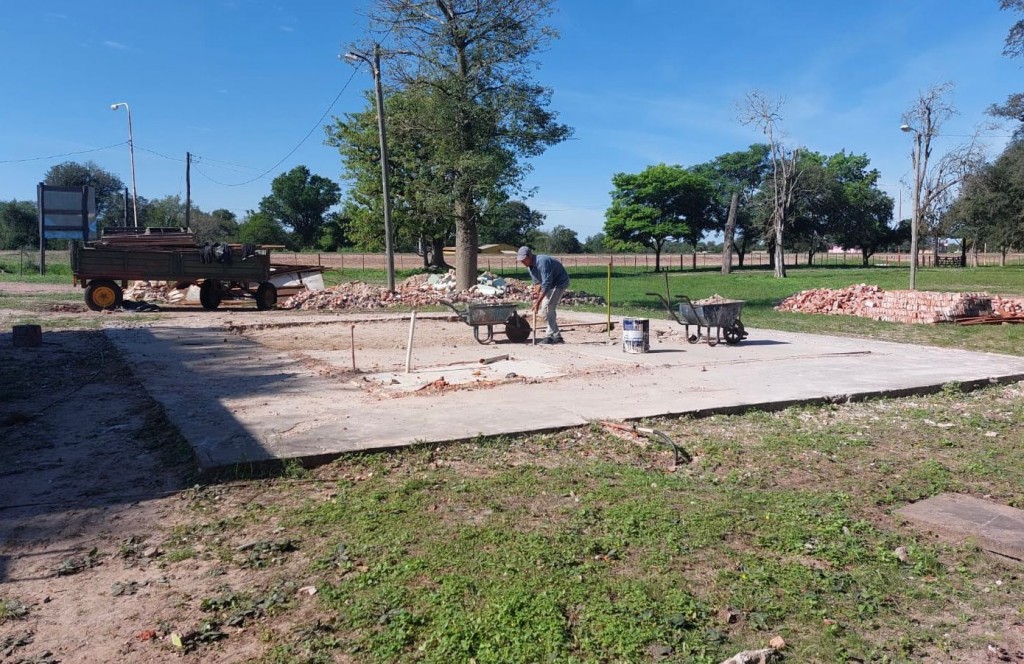 Provincia comenzó las obras para mejorar la infraestructura de los parques provinciales de Fuerte Esperanza, Loro Hablador y Pampa del Indio
