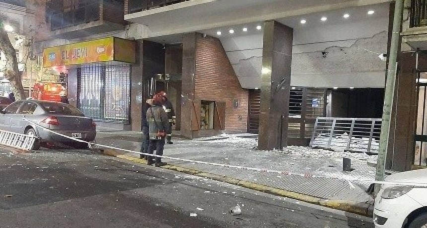 Explotó una caldera en un edificio de Recoleta y hubo que evacuar a más de 70 vecinos