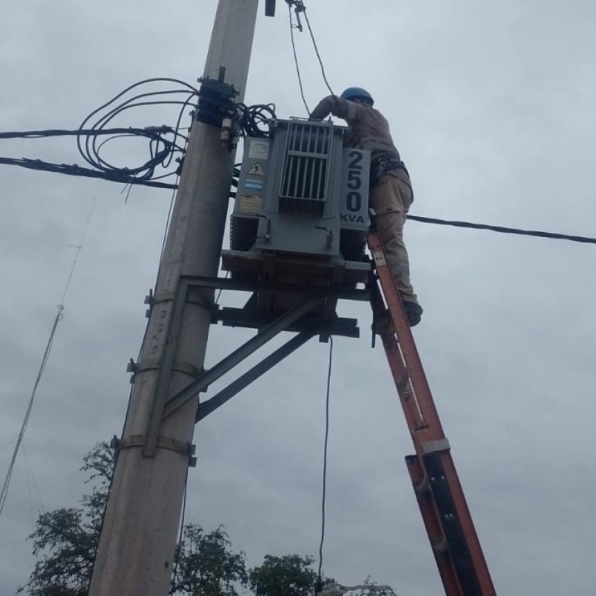 PARAJE EL TARTAGAL: CON UN NUEVO TRANSFORMADOR, SECHEEP RESTABLECI&Oacute; EL SUMINISTRO EL&Eacute;CTRICO