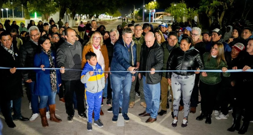 CAMPO LARGO: ZDERO INAUGUR&Oacute; NUEVAS CUADRAS DE PAVIMENTO URBANO Y DESTAC&Oacute; EL CRECIMIENTO DE LA LOCALIDAD