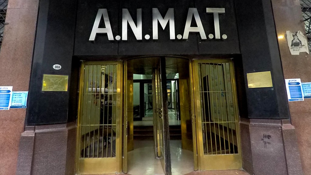 La ANMAT prohibió varios productos: desde aceite de oliva, miel y lavandina hasta unos masajeadores corporales