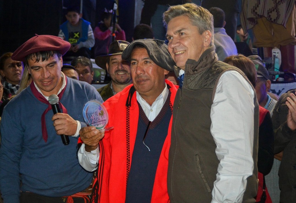 REAFIRMANDO EL COMPROMISO CON EL CAMPO: EL GOBERNADOR ZDERO ACOMPAÑÓ EL II FESTIVAL DEL PEÓN RURAL EN LA VERDE