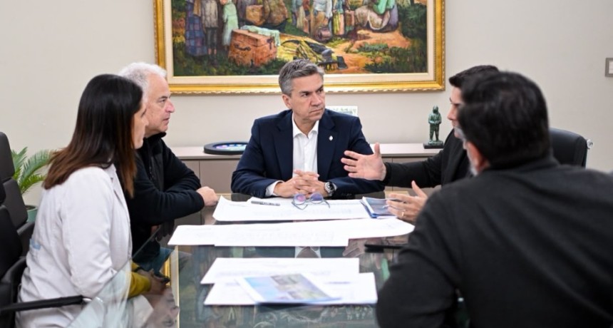 EL GOBERNADOR ZDERO ANUNCI&Oacute; LA CONSTRUCCI&Oacute;N DE NUEVOS CONSULTORIOS EXTERNOS EN EL HOSPITAL PERRANDO