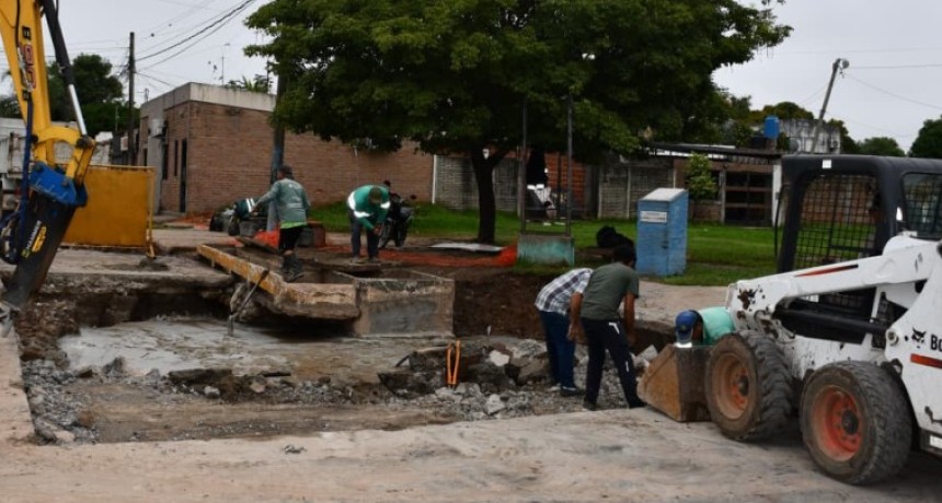 NIKISCH DESTAC&Oacute; EL PLAN DE BACHEO QUE SIGUE RECUPERANDO CALLES DE RESISTENCIA