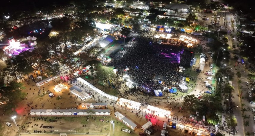 M&Aacute;S DE 95 MIL PERSONAS VIVIERON UNA NOCHE HIST&Oacute;RICA EN EL S&Eacute;PTIMO D&Iacute;A DE LA BIENAL INTERNACIONAL DE LAS ESCULTURAS 2026