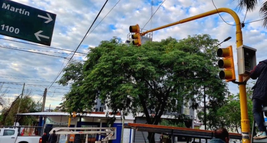 DESDE HOY, EL SEM&Aacute;FORO DE AVENIDA  SAN MARTIN Y BOGGIO ES DE DOS TIEMPOS