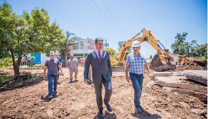 En Sáenz Peña, Capitanich supervisó obras del Segundo Acueducto del Interior