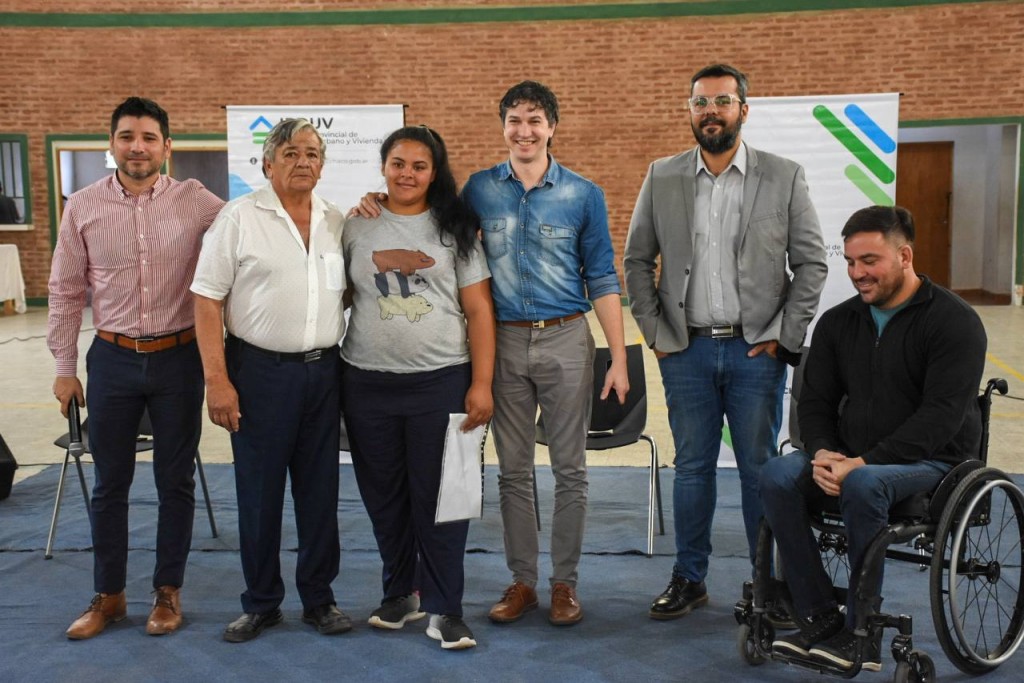Ciervo Petiso: El IPDUV concretó el sorteo de viviendas del programa Casa Propia- Construir futuro